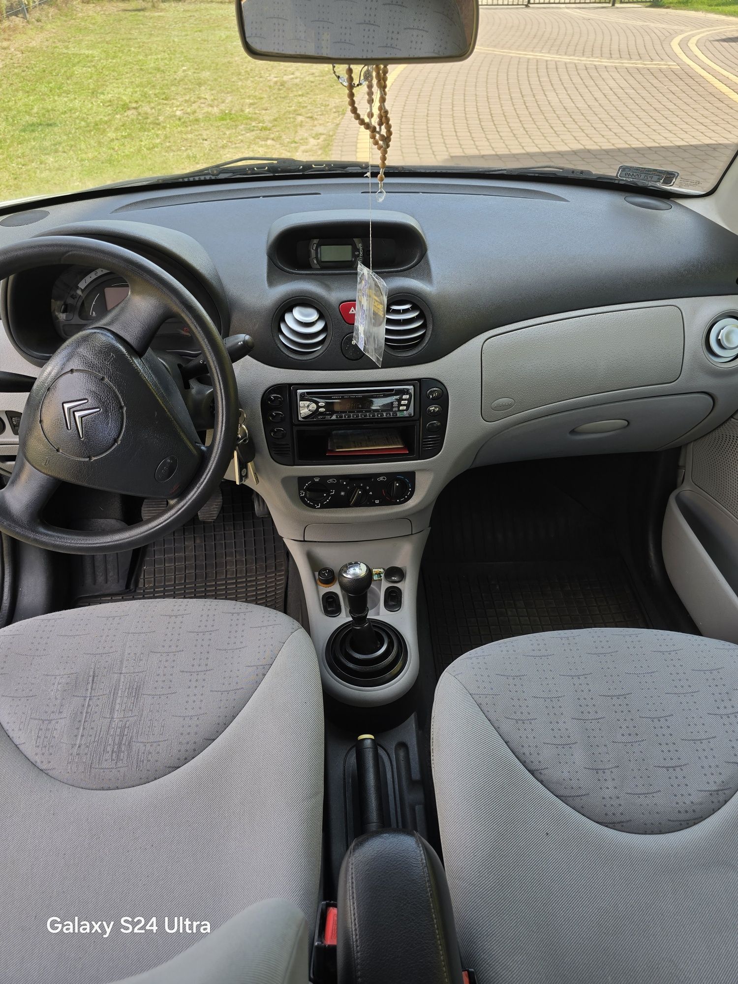 Citroën C3 1.1 8VBenz 2004r