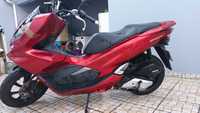 Vendo pcx125  acidentada