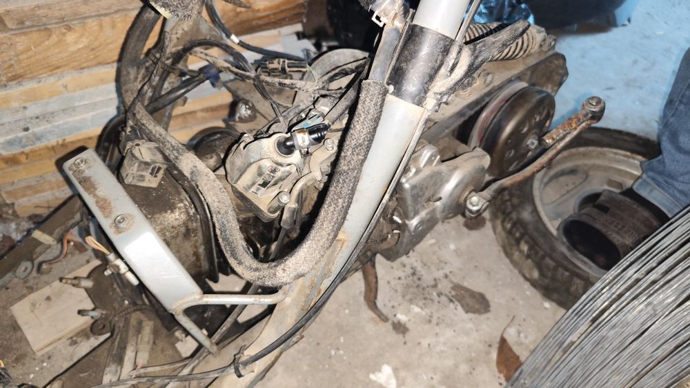 Двигун Suzuki Lets 4/5 Address V50 4T