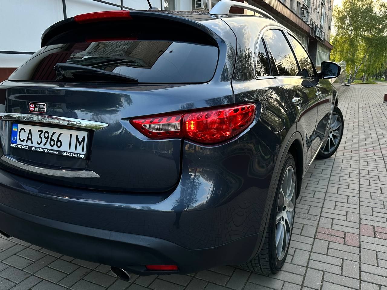 Продам Infinity FX35