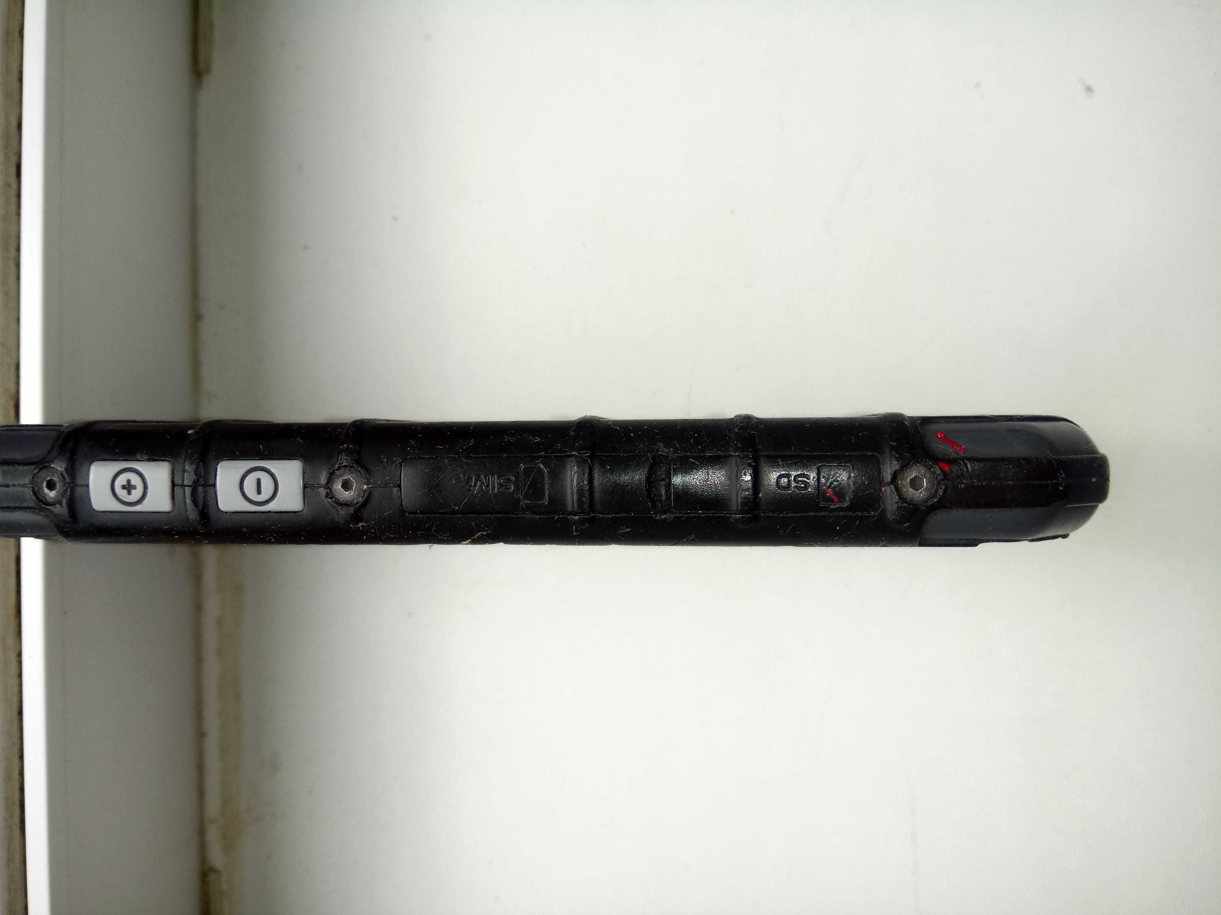 s Продам смартфон Cat s 30