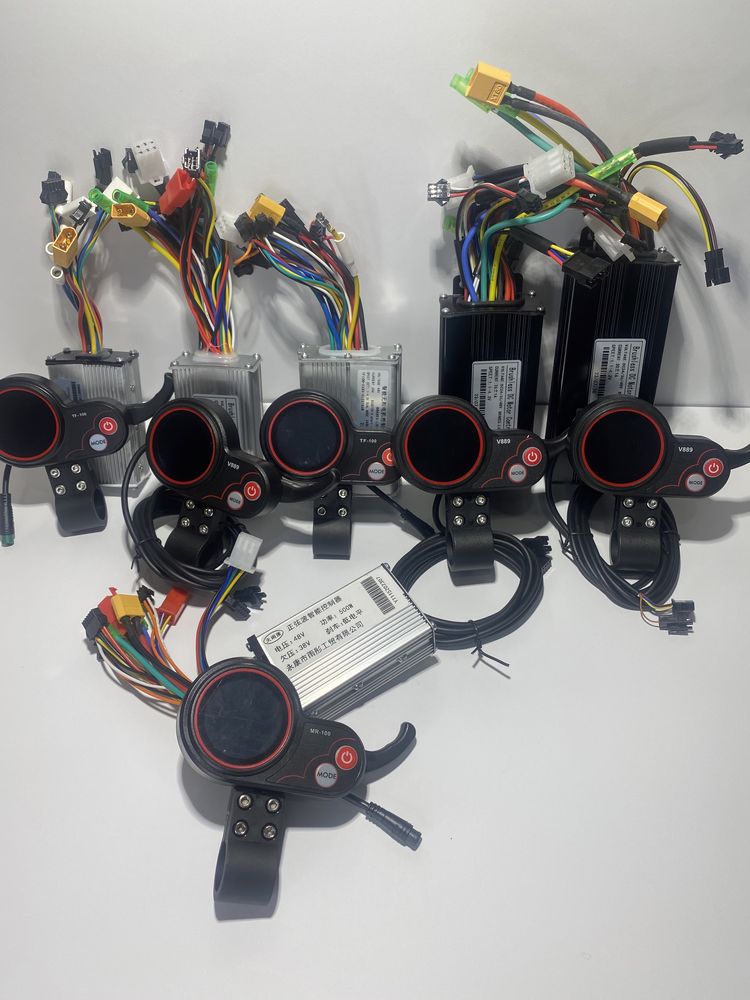 Комплект синусних контроллерів з дисплеем v889/tf100/mr100 350/1000w