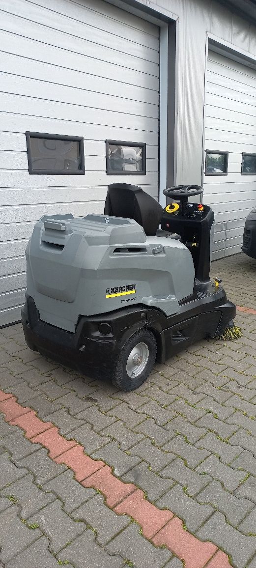 Zamiatarka Karcher KM 90/60 r