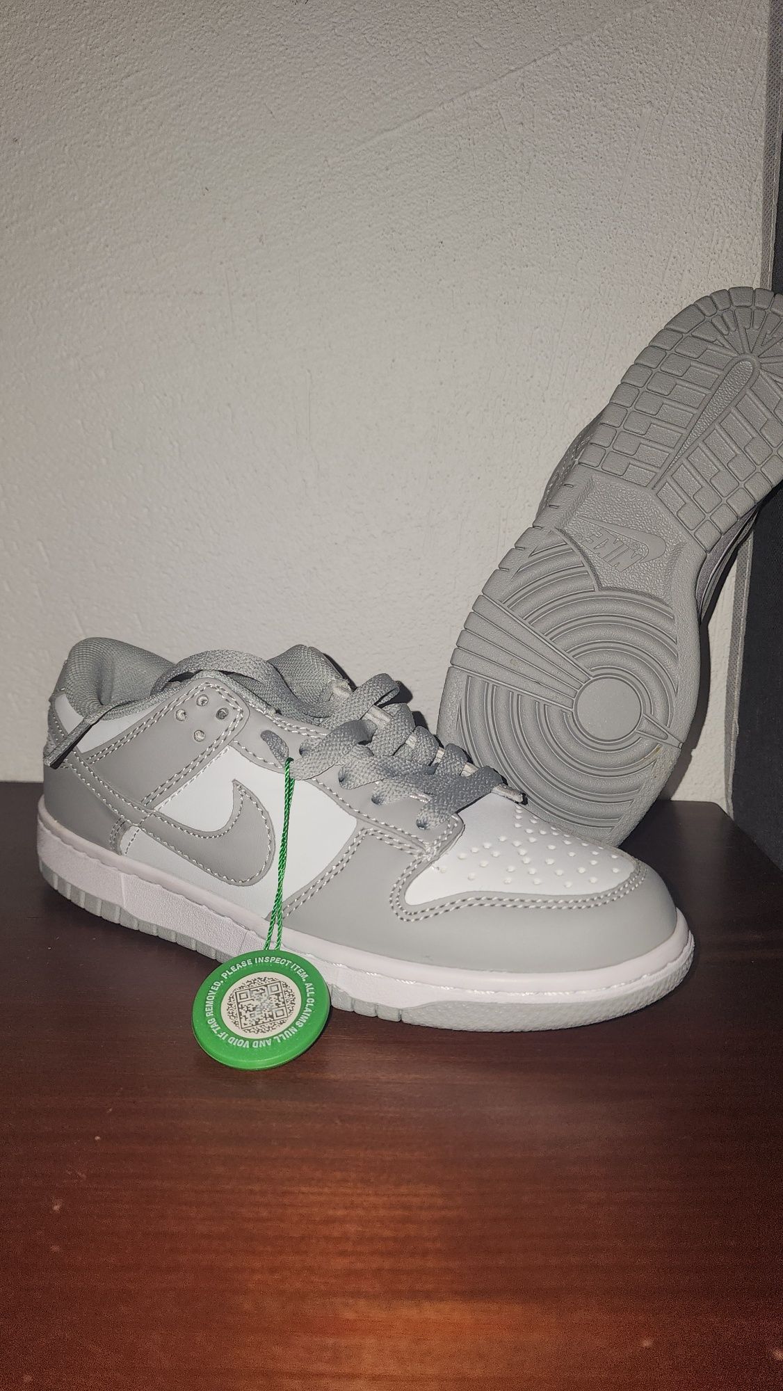 Nike dunk grey comprado na stock x