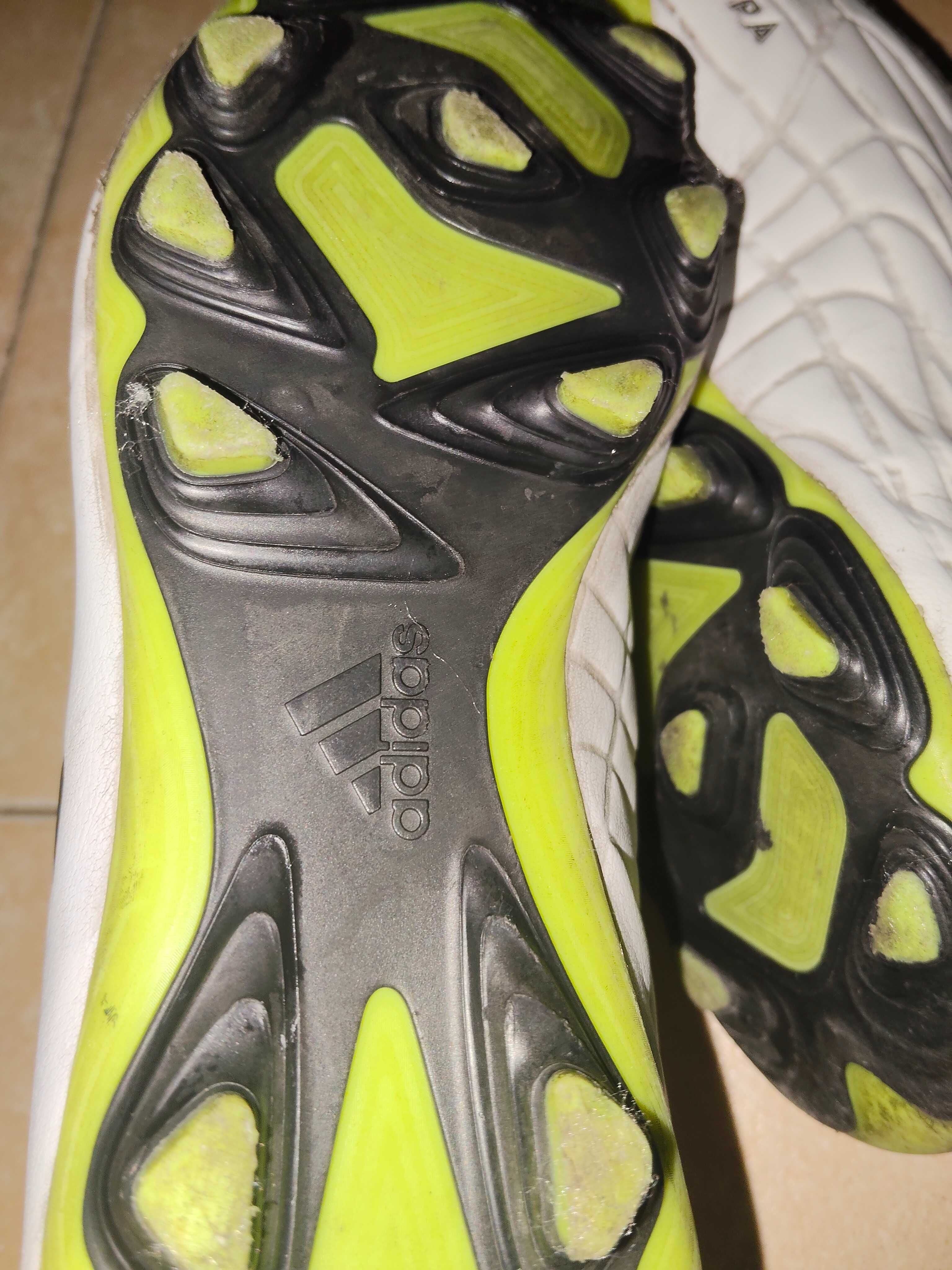 Chuteiras Adidas Copa N°32