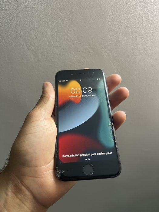 iPhone 8 64GB - Com Marcas de Uso