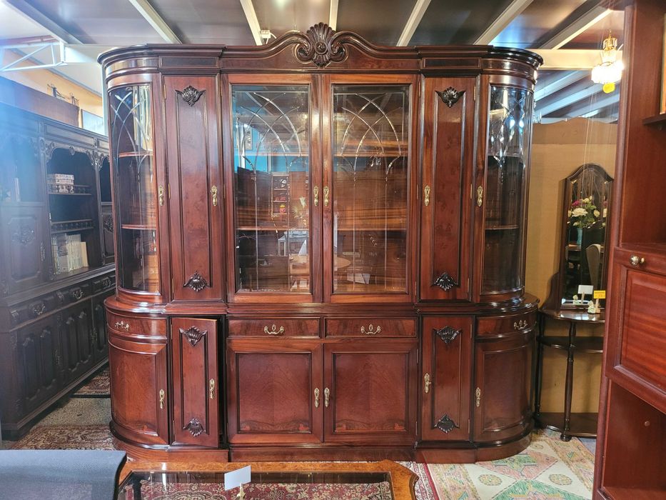 Excelente móvel de sala em madeira maciça - óptimo