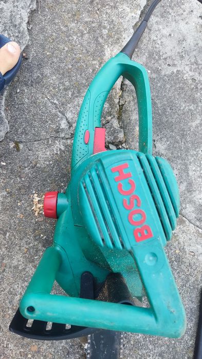 Електрична ланцюгова пилка Bosch AKE 35S