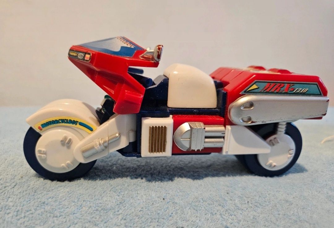Robot Transformers
