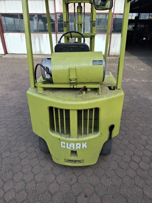 Widlak Wózek widłowy Clark 15 LPG