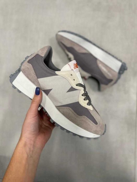 New Balance modelo 327 verde tropa