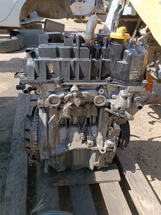 Двигатель Renault Logan II 1.0 бензин B4DB400