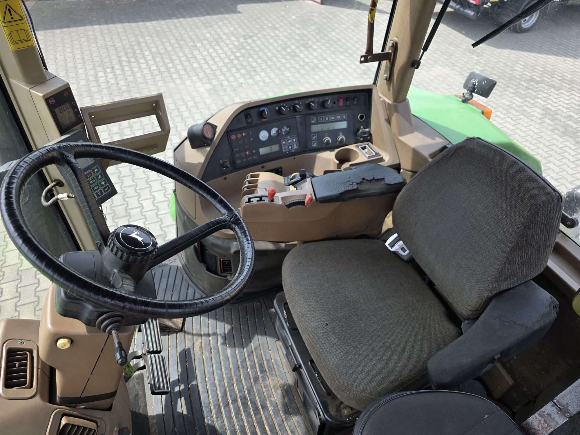John Deere 8300, 1996r. 8400, 8200