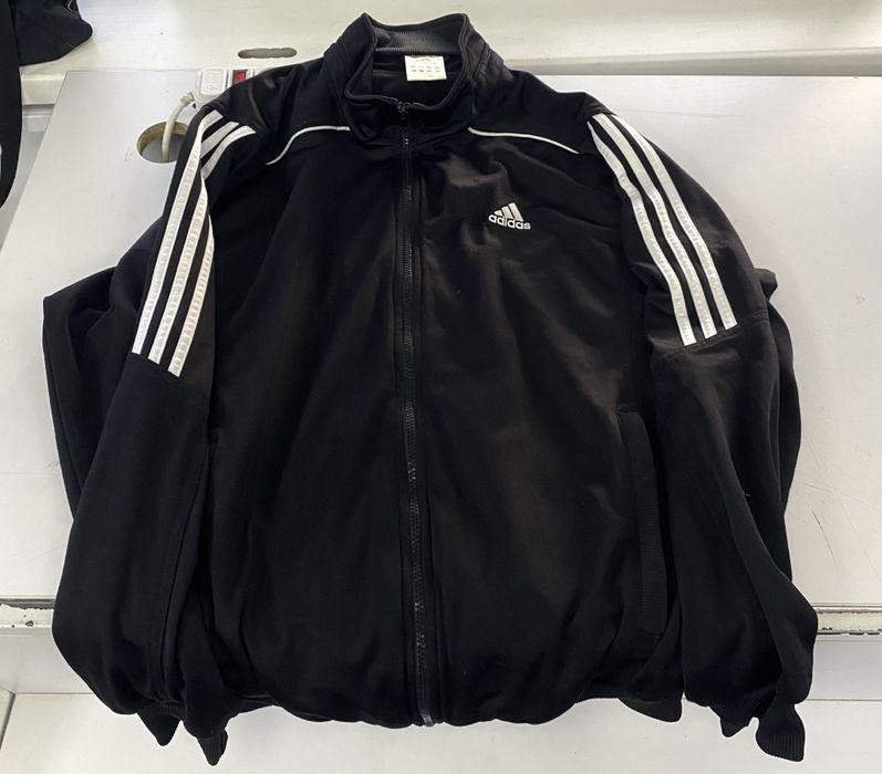 Олимйка адидас мастерка adidas поставка вещей бомбер адик