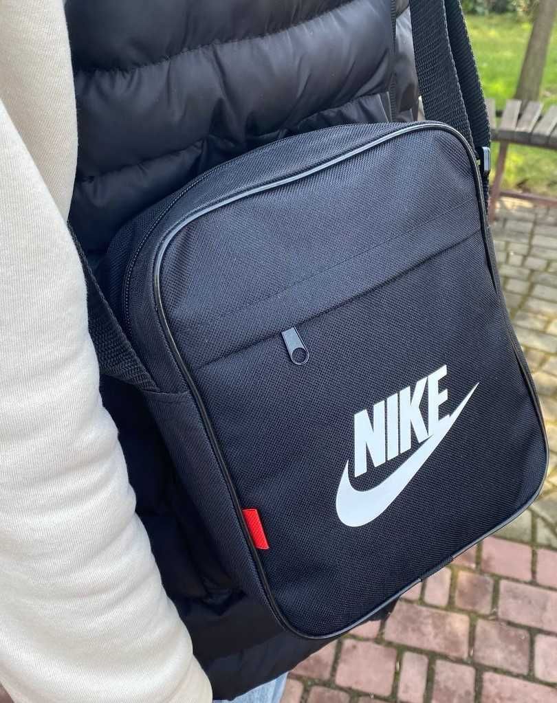 Мужская сумка мессенджер Nike.