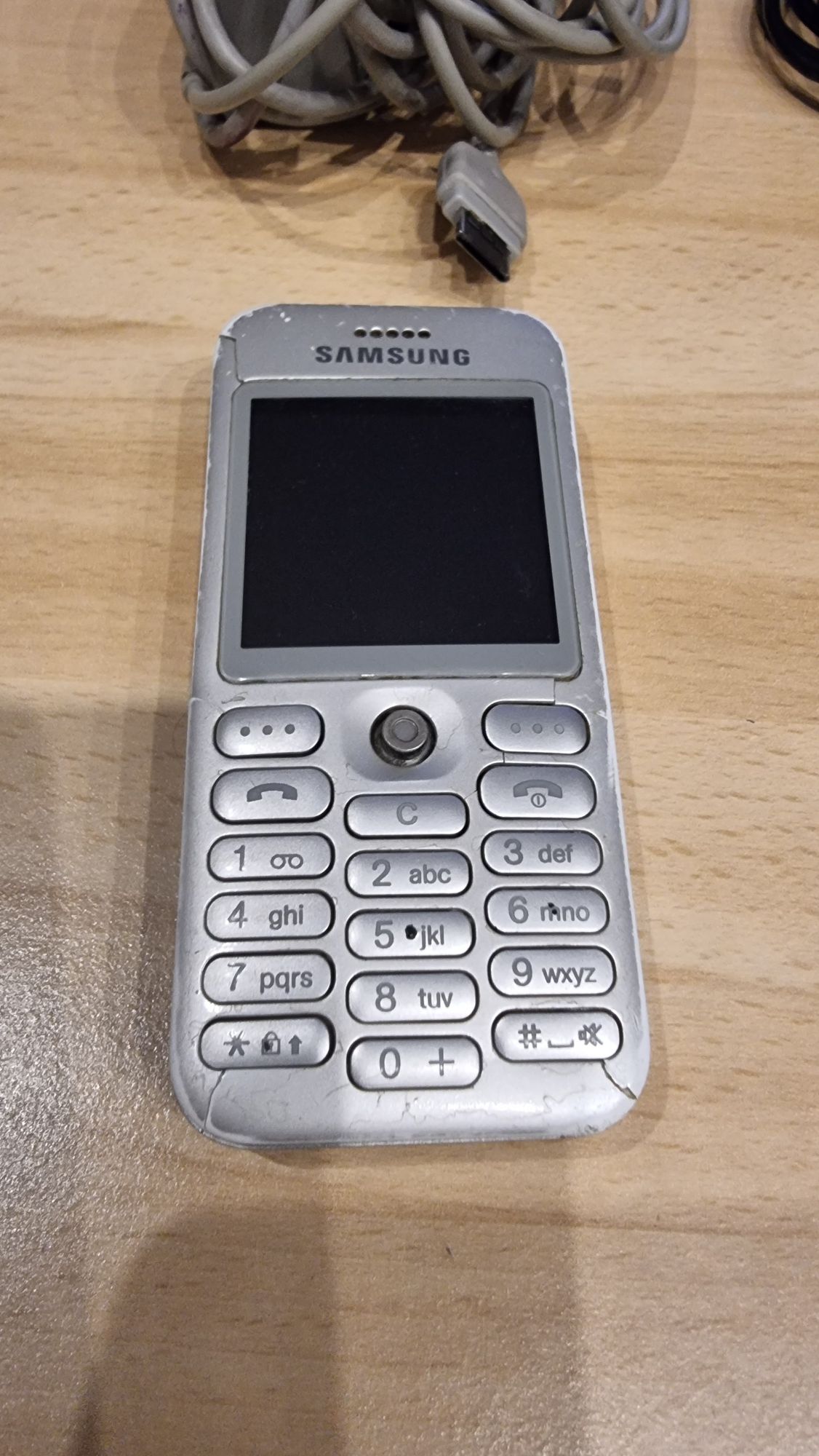 Samsung E590, Samsung GT-E1050, Nokia 6021 + ładowarki