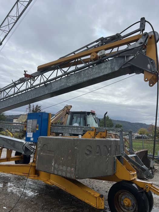 Grua hidraulica 24 metros