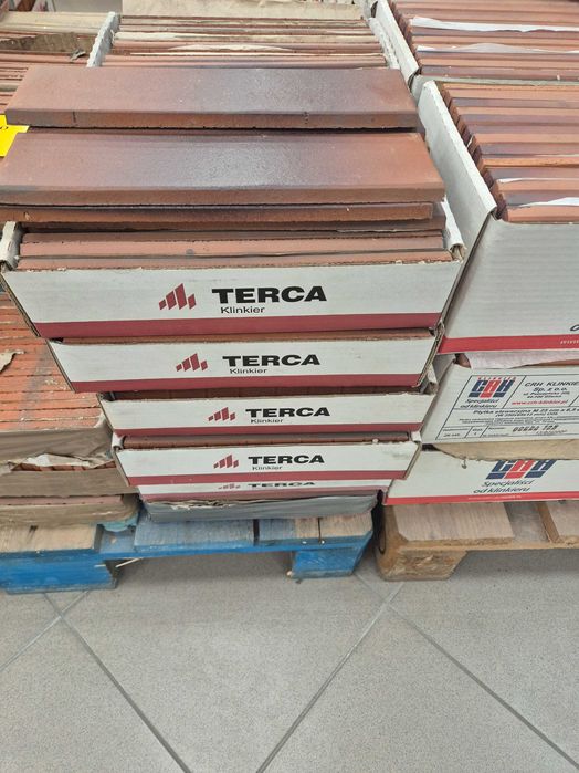 Płytka klinkierowa Kosmo ,elewacyjna Wienerberger, czerwona cieniowana