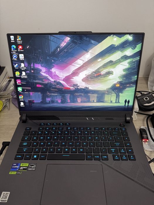 ASUS ROG Strix G16 4060+ i9-14900 Gaming