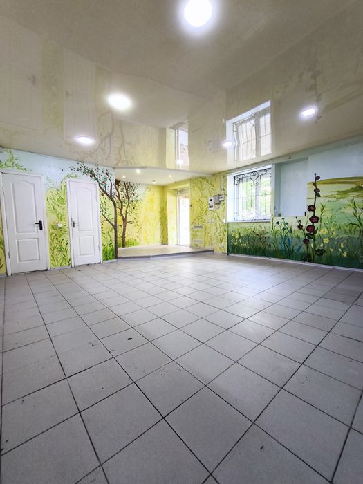 Продам коммерческое помещение в центре города