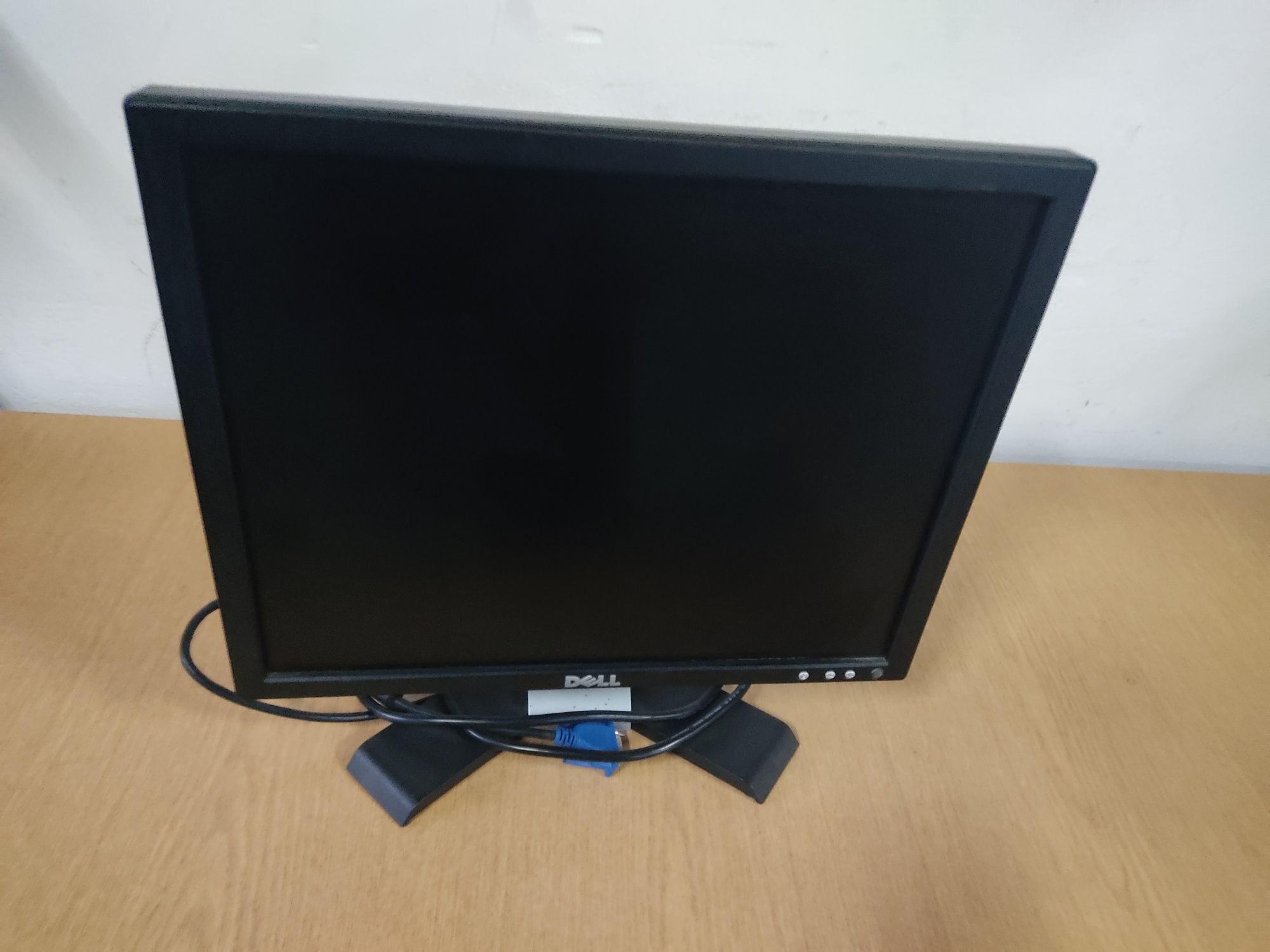 Monitor Dell 17 cali