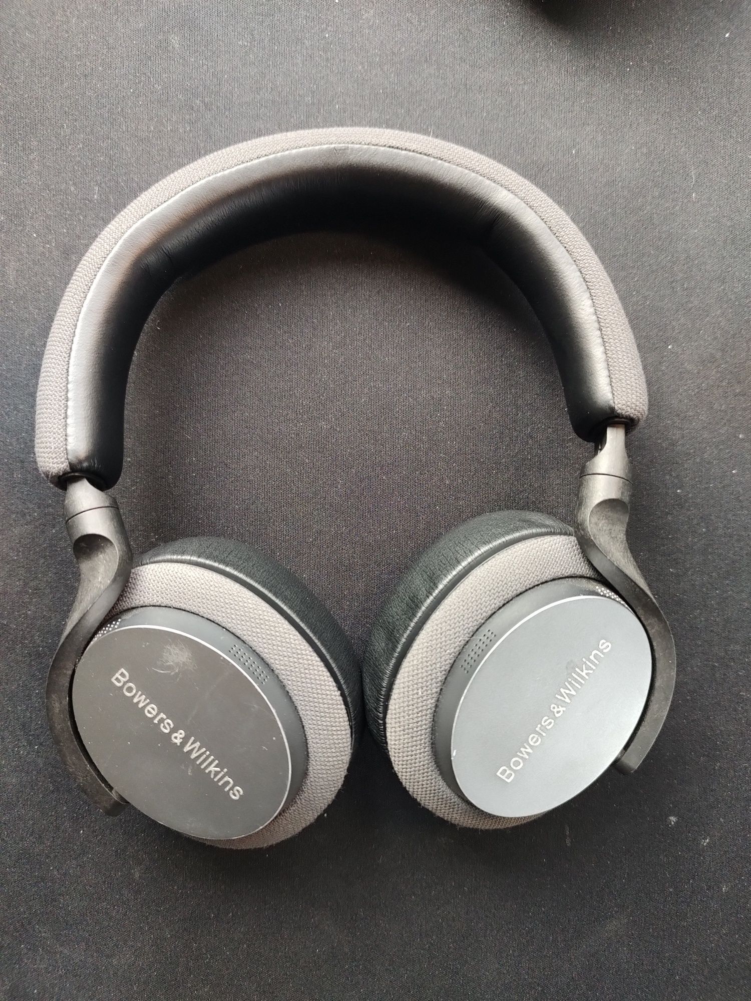 Uszkodzone B&W PX5 black