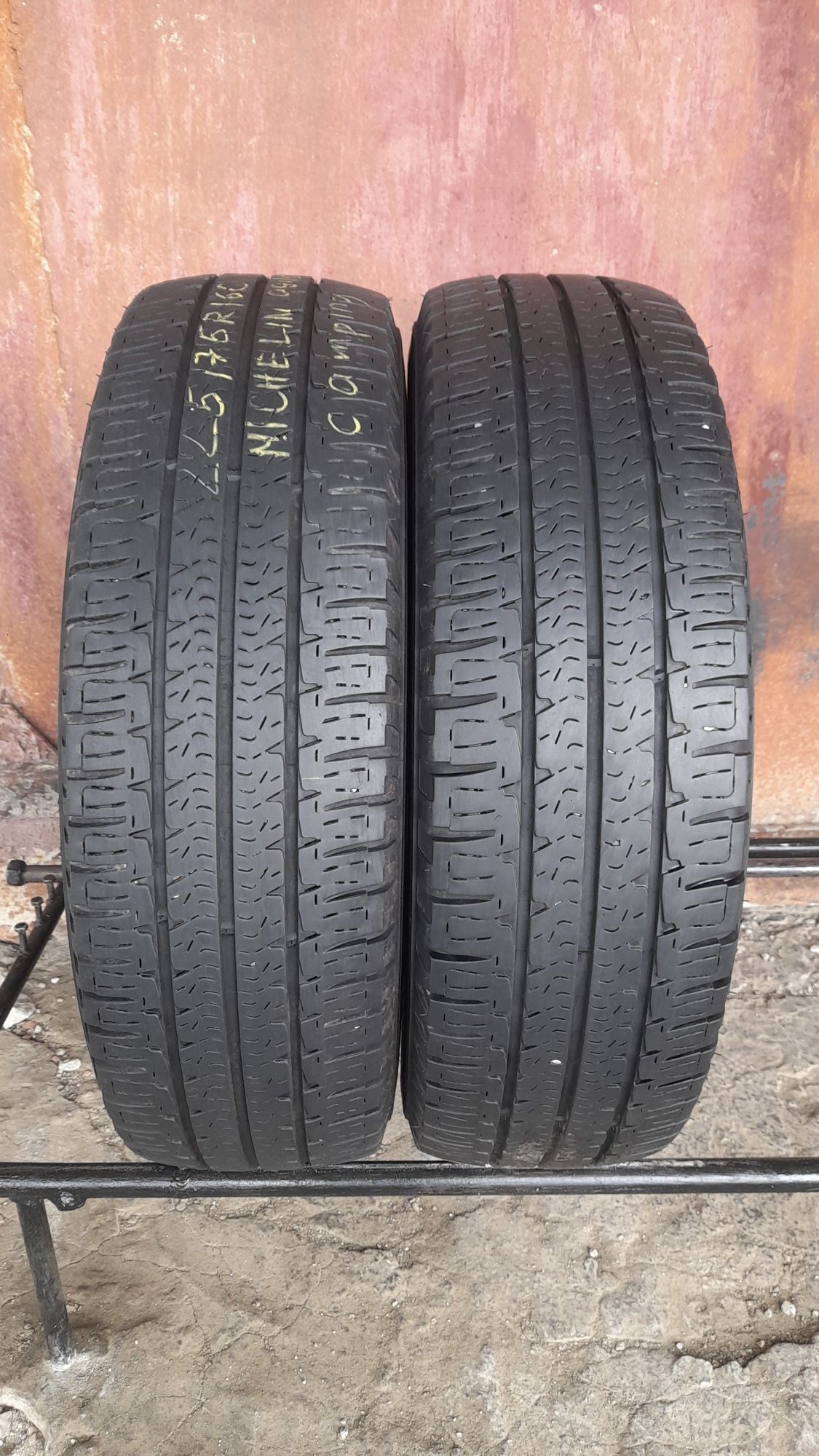 Всесезонні шини 225/75 R16C Michelin agilis camping