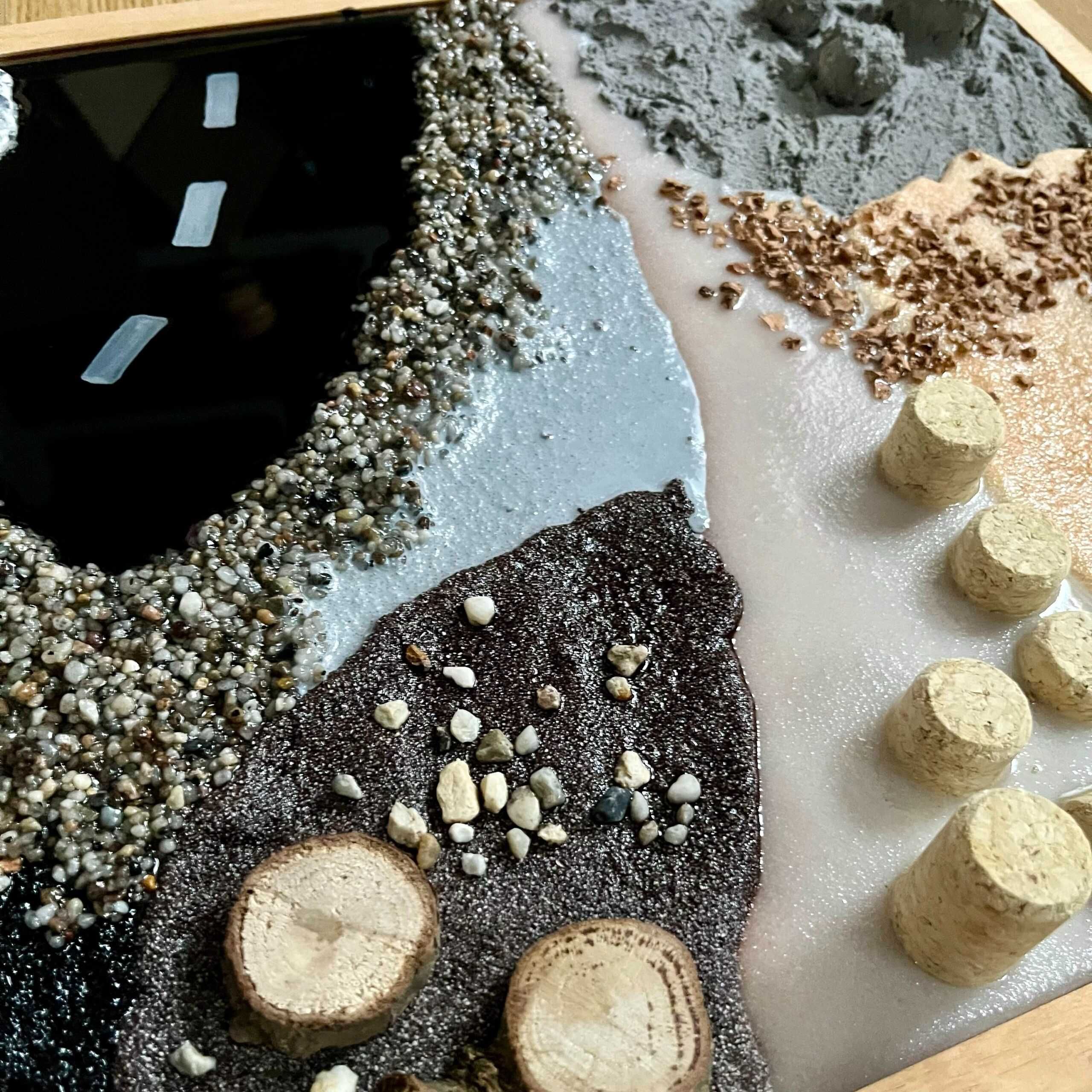 Plac budowy makieta panel sensoryczny Ikea Flisat Trofast Montessori