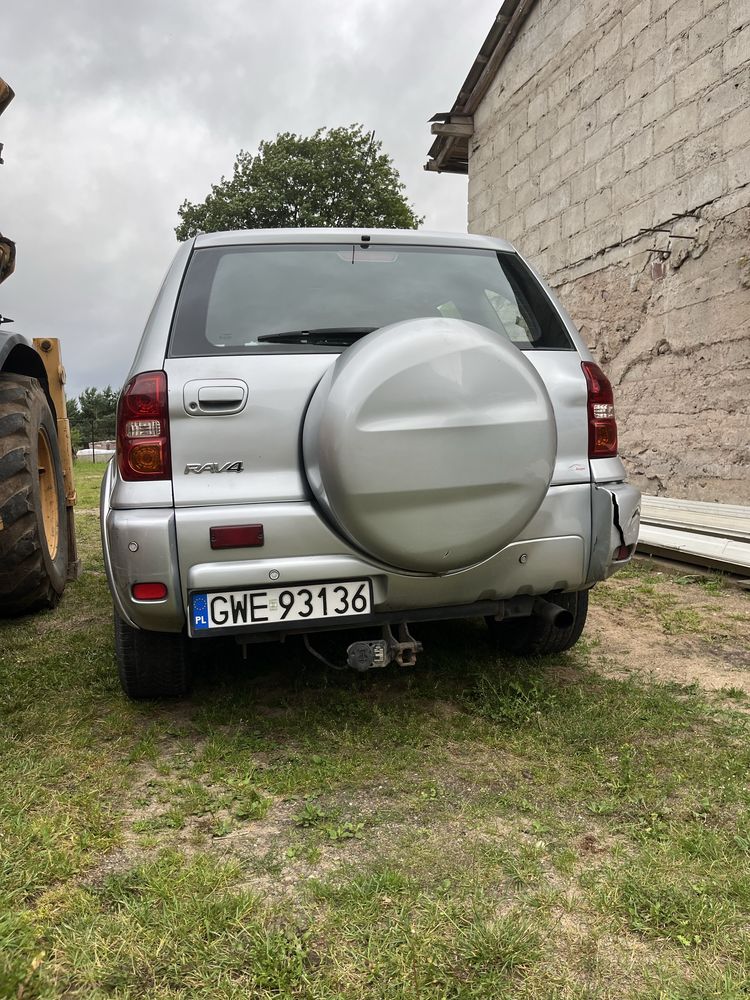 Samochod toyota Rav4