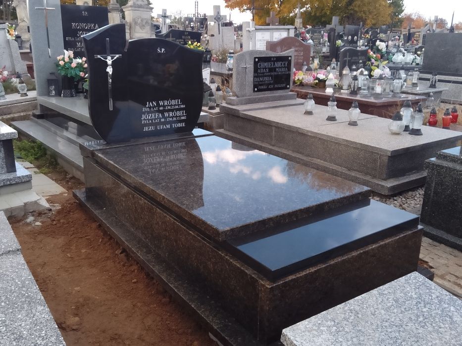 Pomniki nagrobki granitowe