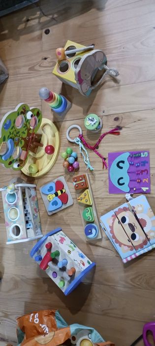 Brinquedos de madeira