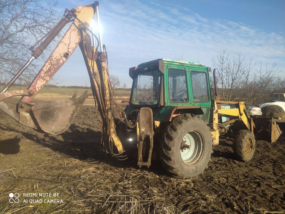 Продам трактор экскаватор Мтз 82