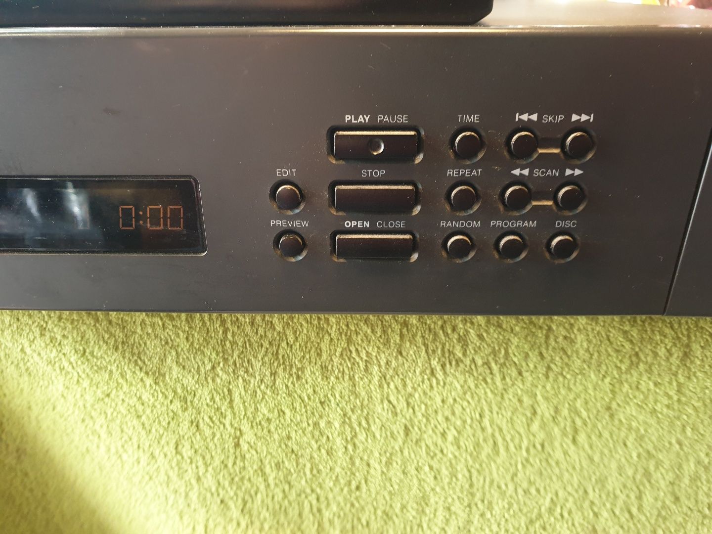 NAD 513 odtwarzacz CD + pilot.
