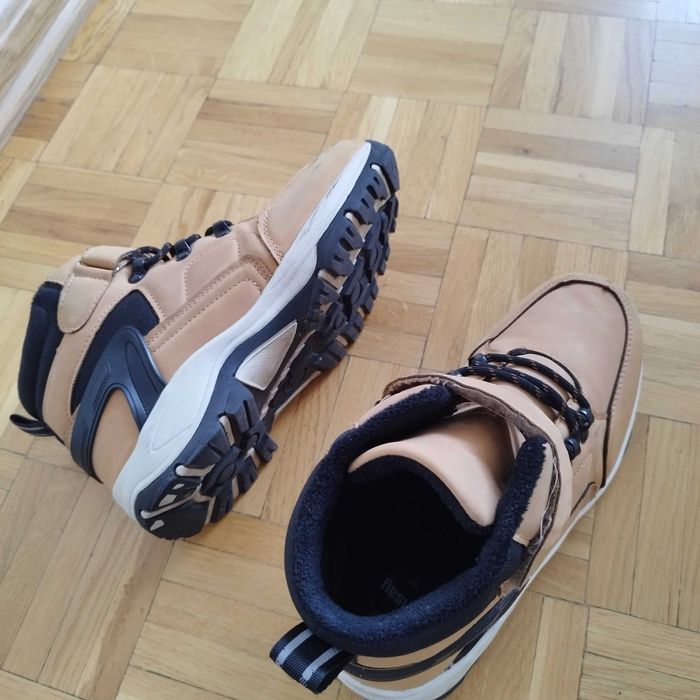 Buty ocieplane 37