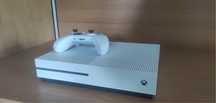 Xbox One S 500GB + FIFA 18 + gry cyfrowe