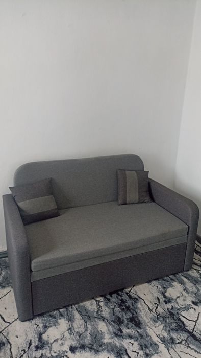 Диван сірий розкладний