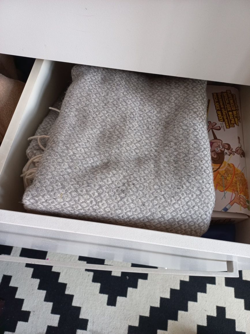 Komoda ikea wysoka i pojemna