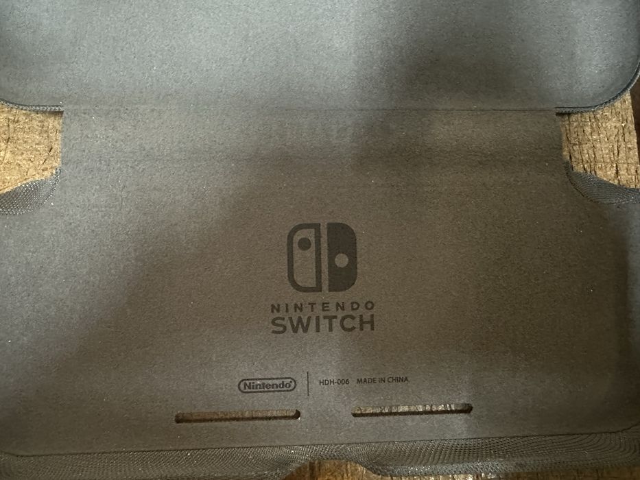 Nintendo Switch Lite edição zelda + capa+ jogo Zelda Echos of Wisdom