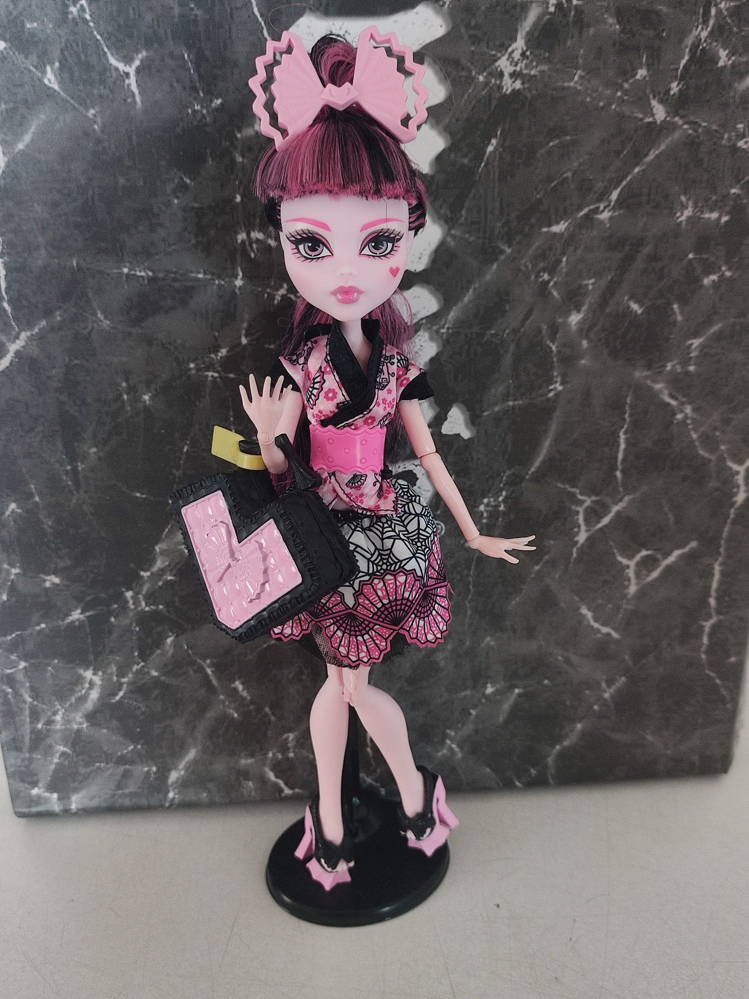 Monster high Draculaura Exchange