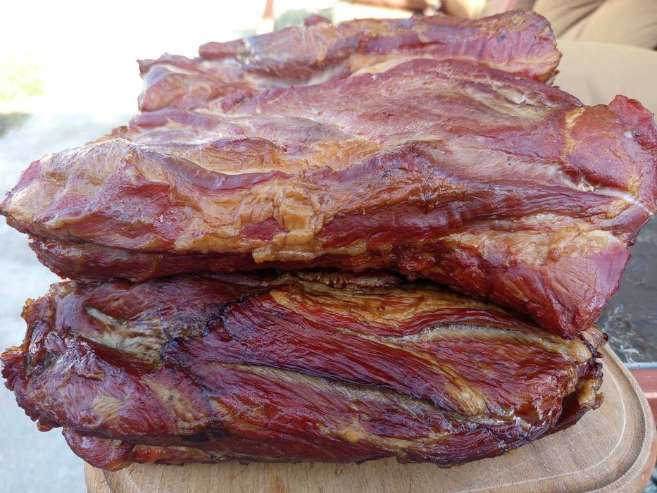 Копчене м'ясо, вирізка, ошийок, биток, ребро, сало