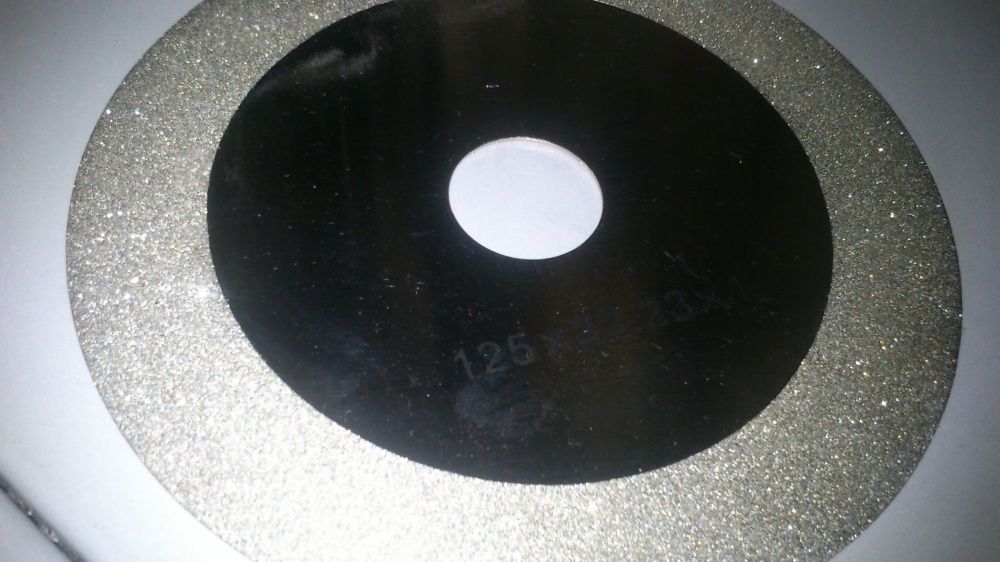 Алмазный диск на болгарку 125 толщиной 1 мм. по стеклу и плитке.