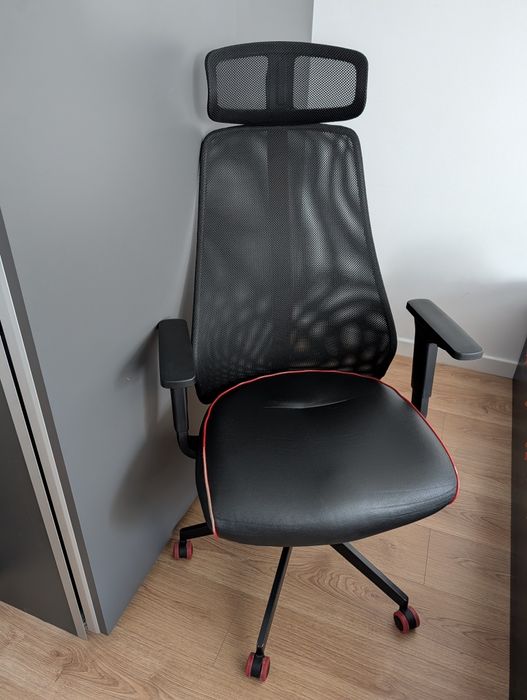 Krzesło biurowe/fotel gamingowy Ikea matchspel czarne