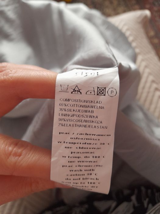 Jedwabna sukienka