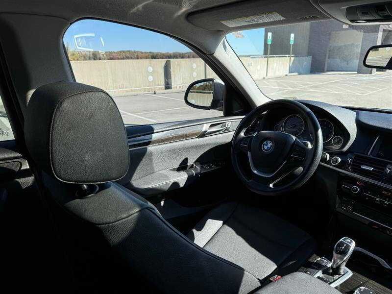 2016    BMW    X4