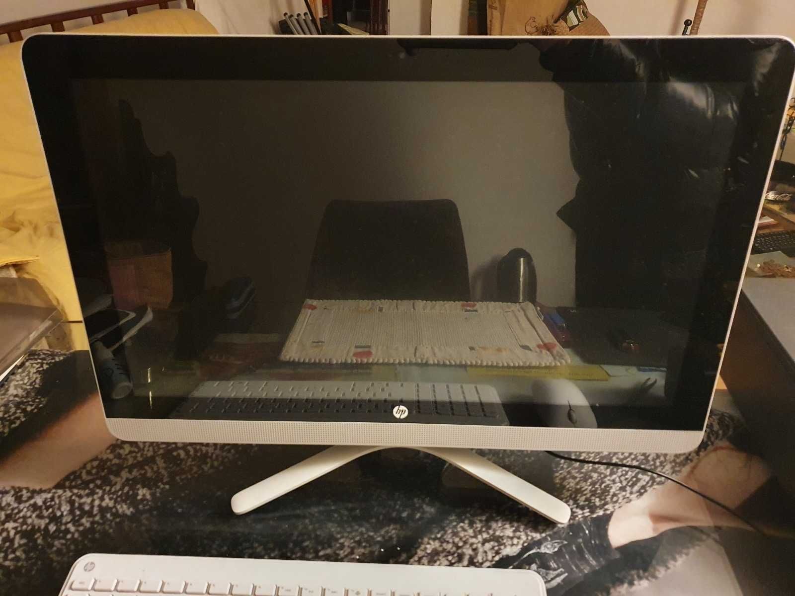 HP All-in-One - 22