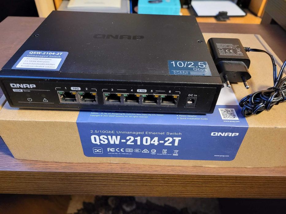 Switch Qnap QSW-2104-2T - 10GbE