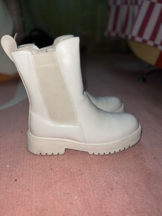 Зимові чоботи жіночі