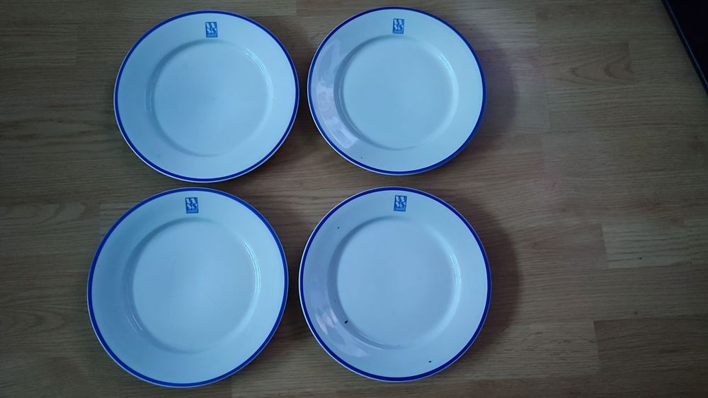 Stare talerze WSS Społem. Cena za 4 szt