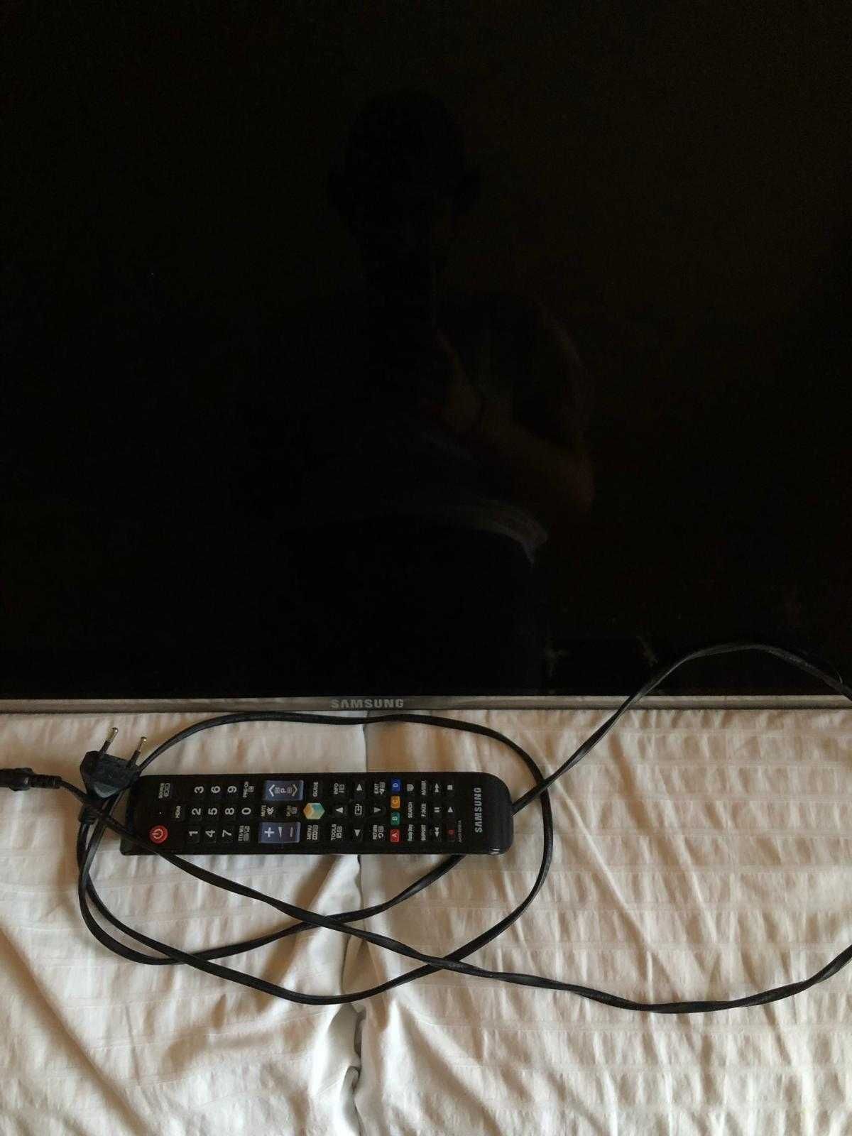 TV Samsung smart 47'' (120cm) LED fullHD