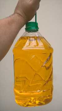 Соняшникова олія 35 грн за літр.
